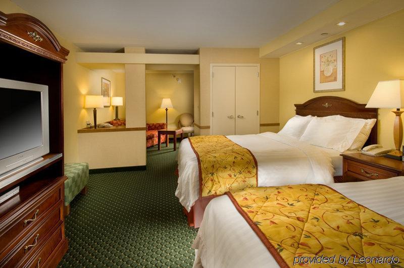 Fairfield Inn & Suites By Marriott Маршалл Номер фото